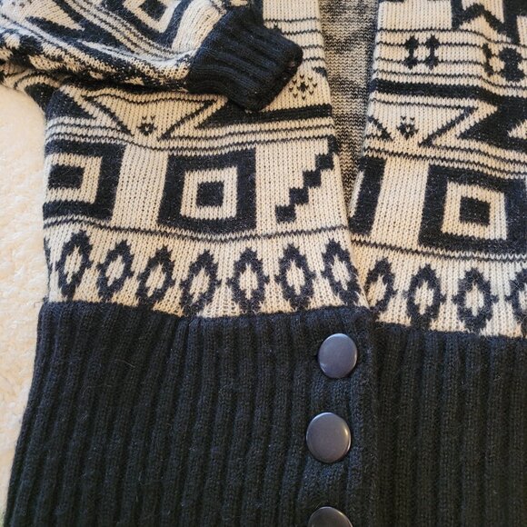 Vintage IB Diffusion Cardigan, Aztec Design in Medium - Picture 4 of 7